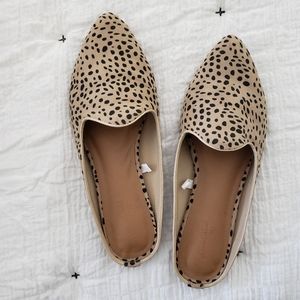 Universal Thread Cheetah print Violet Mules